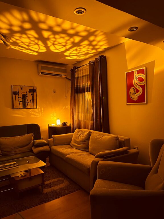 Tips for Creating a Cozy and Inviting Home Environment Throughout the Year